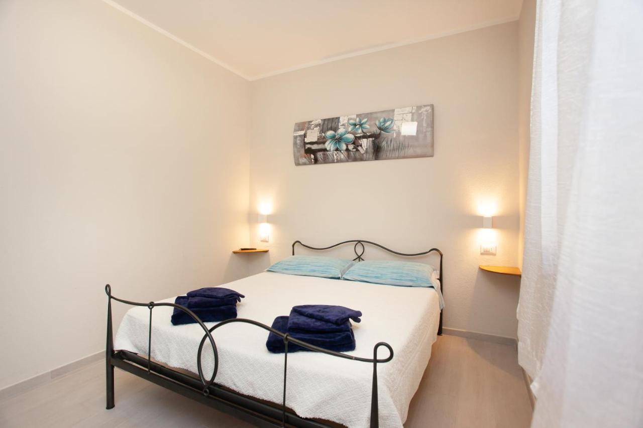 Lu Lioni Rooms Сан-Теодоро Экстерьер фото